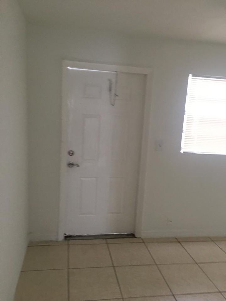 104 Northwest 9th Street #1 - Photo 2 of 14