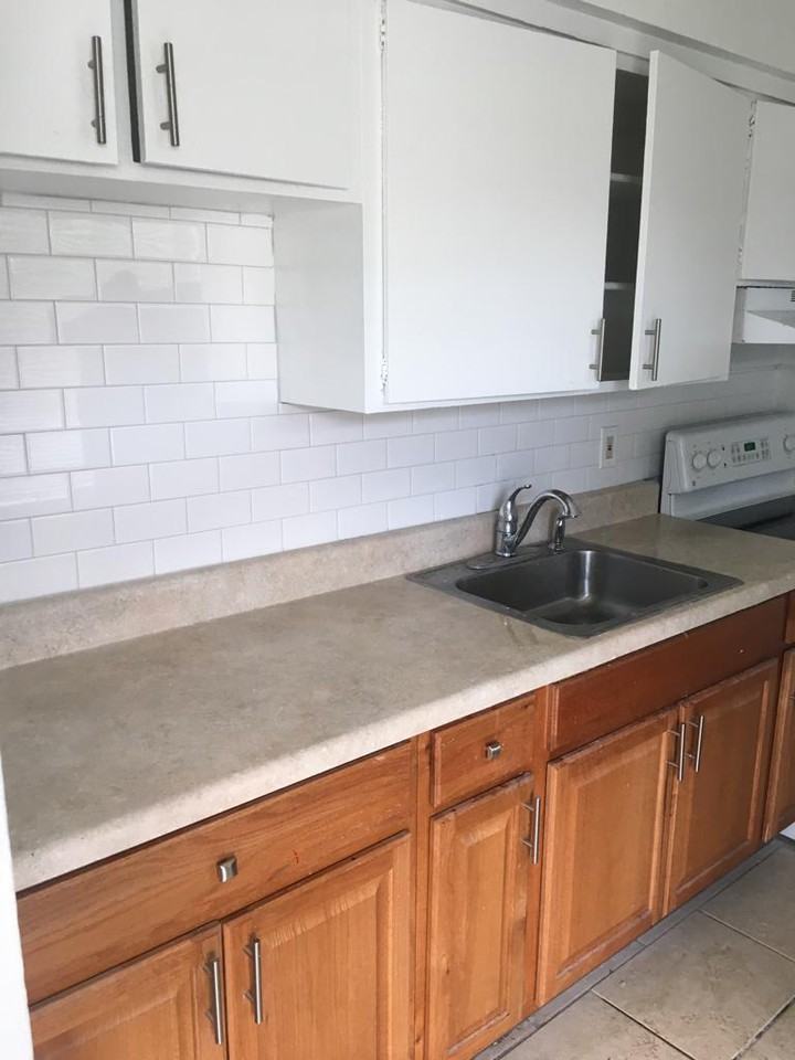 104 Northwest 9th Street #1 - Photo 3 of 14