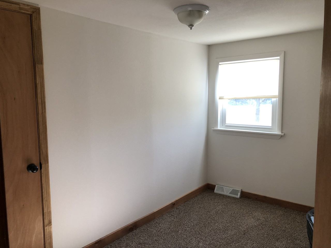 17 Hickory Grove Rd - Photo 2 of 8