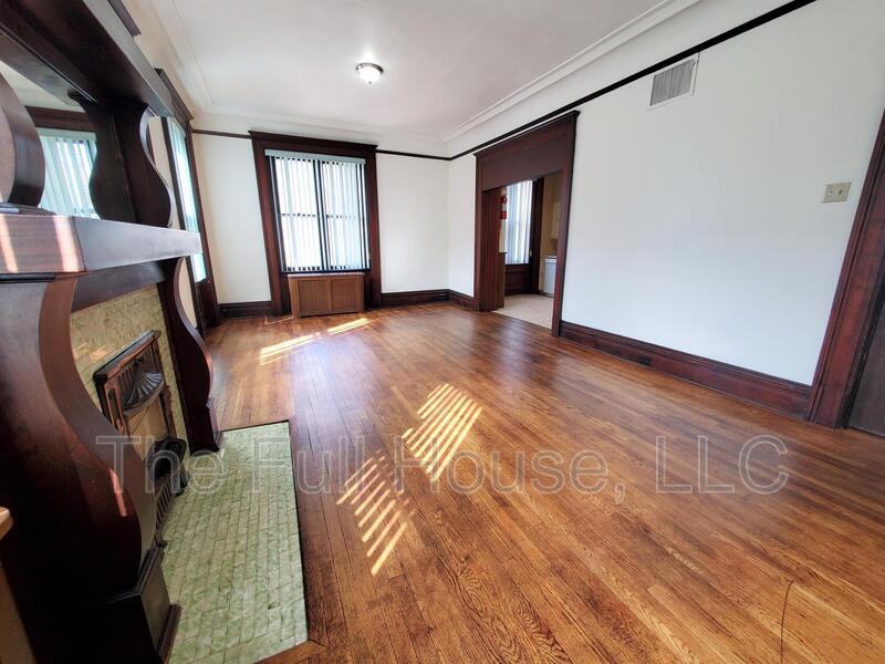 900 900 Cedar Avenue - 2 - Photo 2 of 20