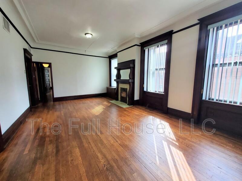 900 900 Cedar Avenue - 2 - Photo 3 of 20