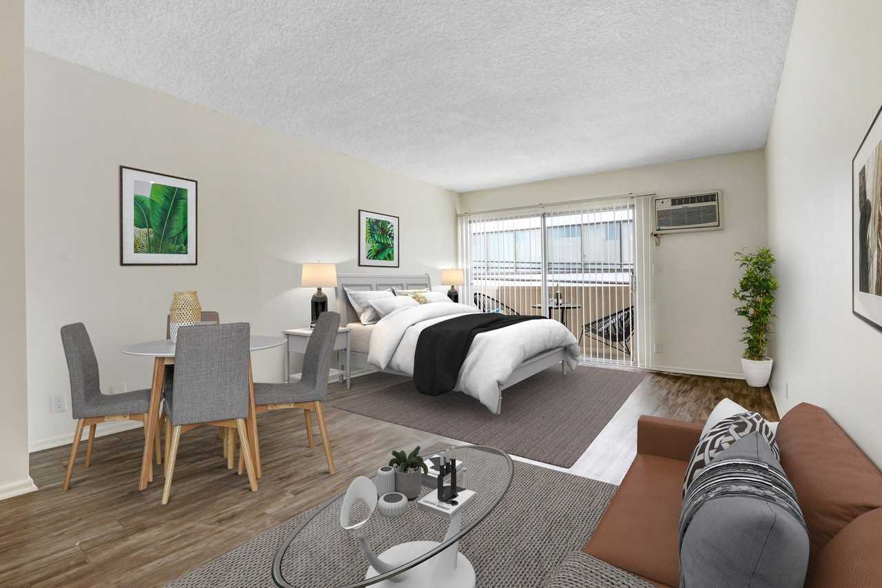 Wooster - Photo 6 of 54