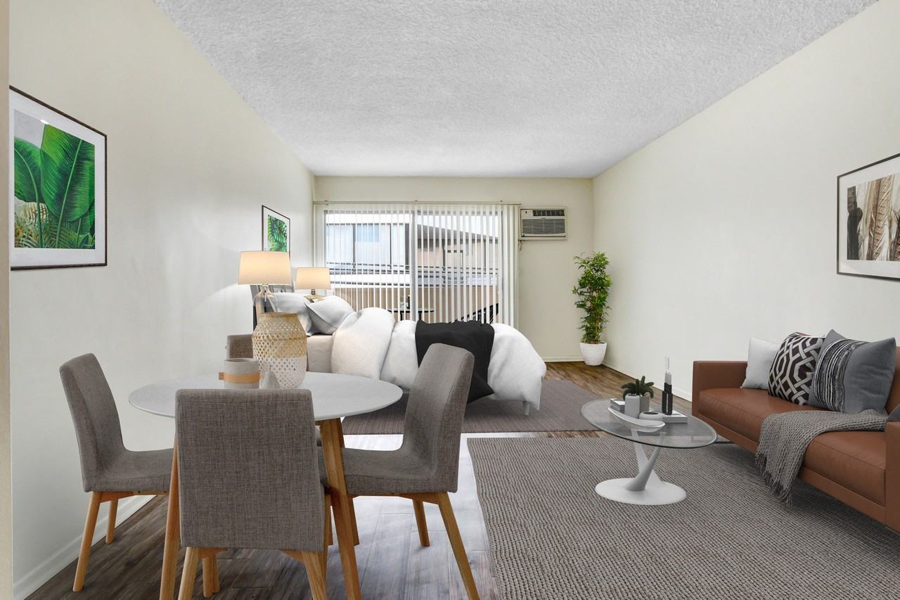 Wooster - Photo 7 of 54