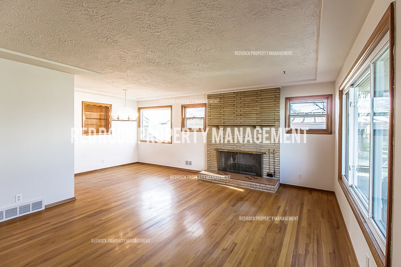 416 N Bannen Rd #1 - Photo 3 of 20