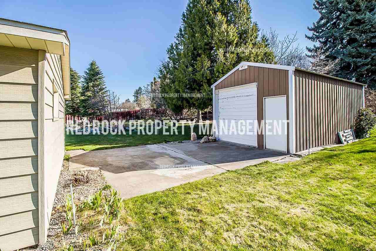 416 N Bannen Rd #1 - Photo 3 of 20