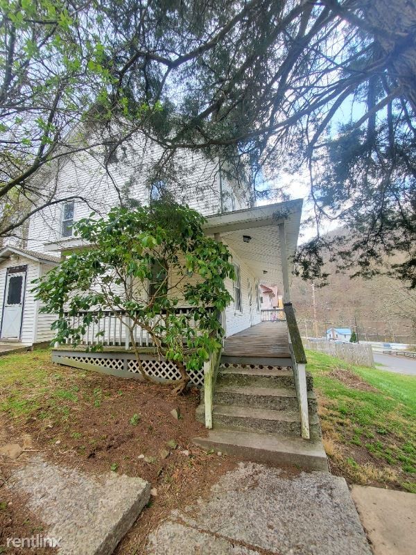 660 Christian St - Photo 3 of 21
