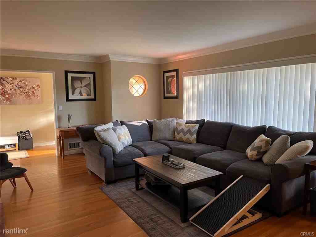 28 S Golden West Ave - Photo 3 of 10