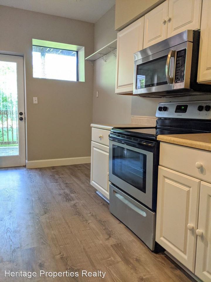 5345 Pershing Ave #1B - Photo 3 of 25