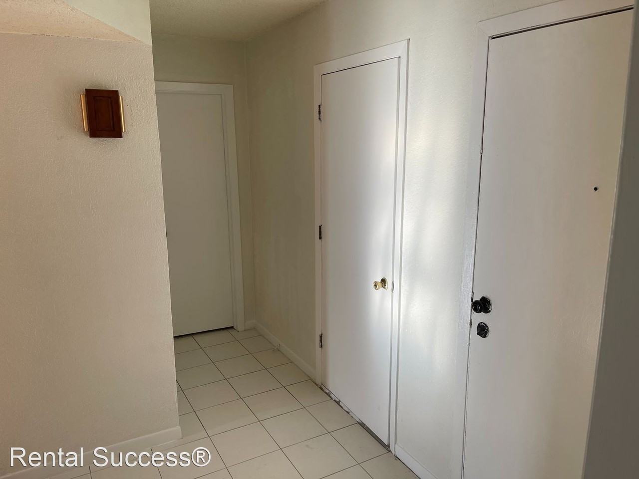 701 El Pinal Pl - Photo 3 of 17