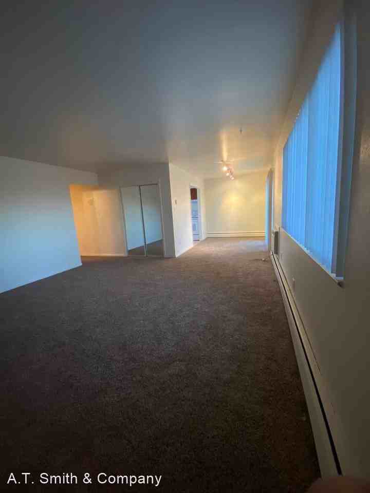 10680 W. 8th Avenue - Photo 2 of 13