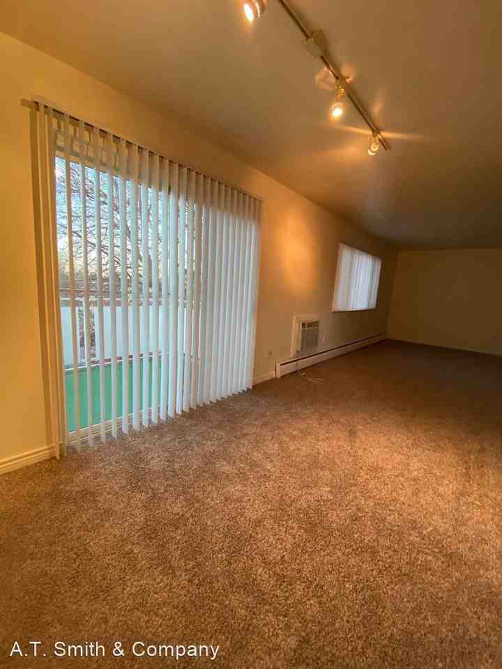 10680 W. 8th Avenue - Photo 3 of 13