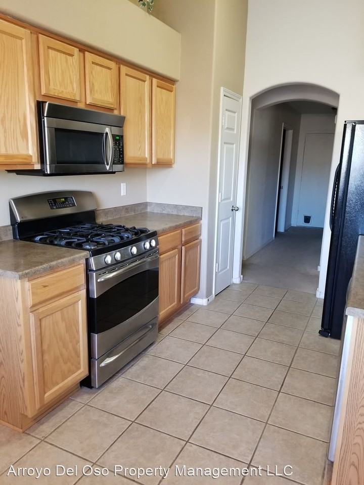 740 Purple Aster Ave Sw - Photo 3 of 5