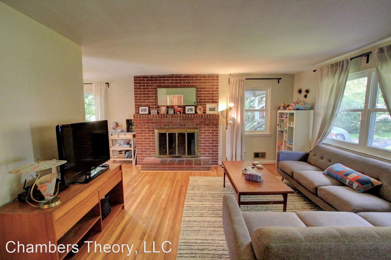 2703 Dawn Dr - Photo 2 of 12