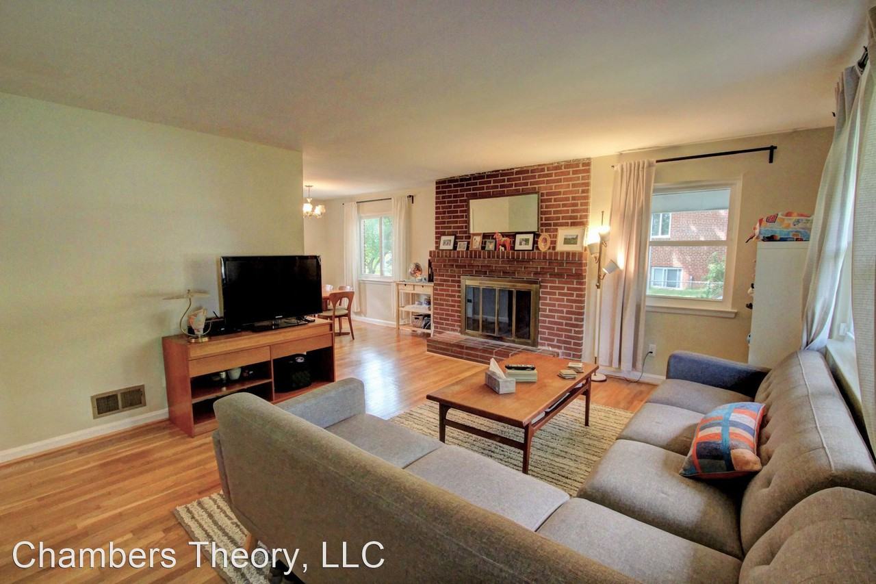 2703 Dawn Dr - Photo 3 of 12