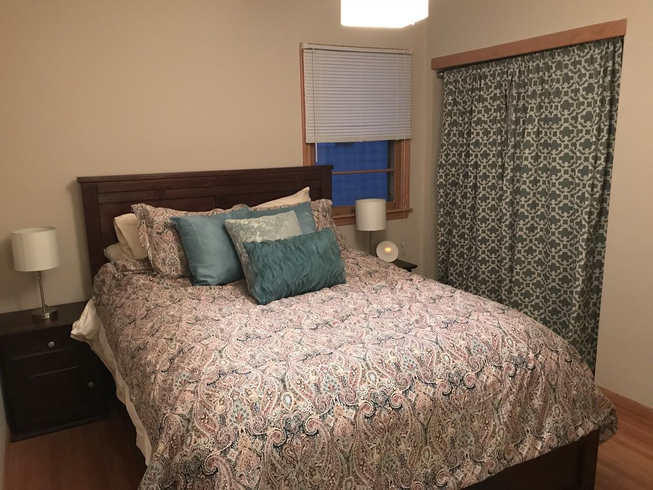 2326 Sumter Avenue South - Photo 2 of 15
