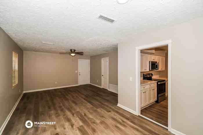 4650 Bluff Ave - Photo 3 of 16