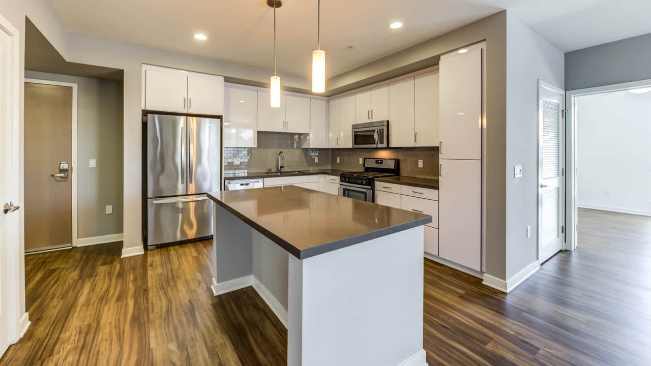 Altitude - Photo 6 of 47