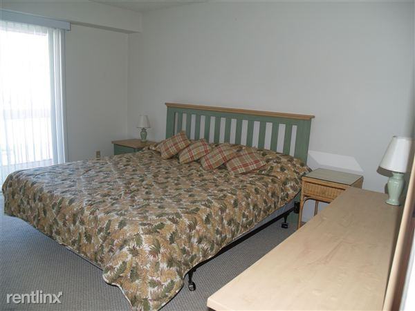 323 44th St S - Photo 2 of 9