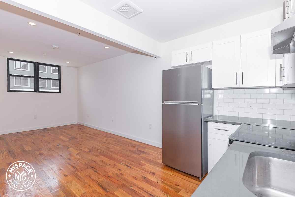 2513 Bedford Ave #4F