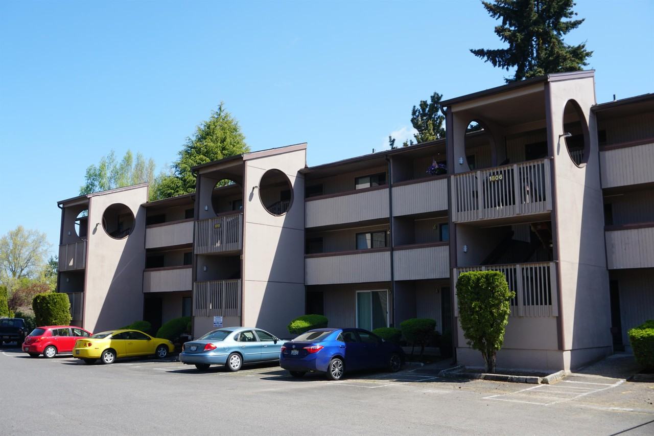 1806 Northeast 104th Street #C06 - Photo 7 of 8