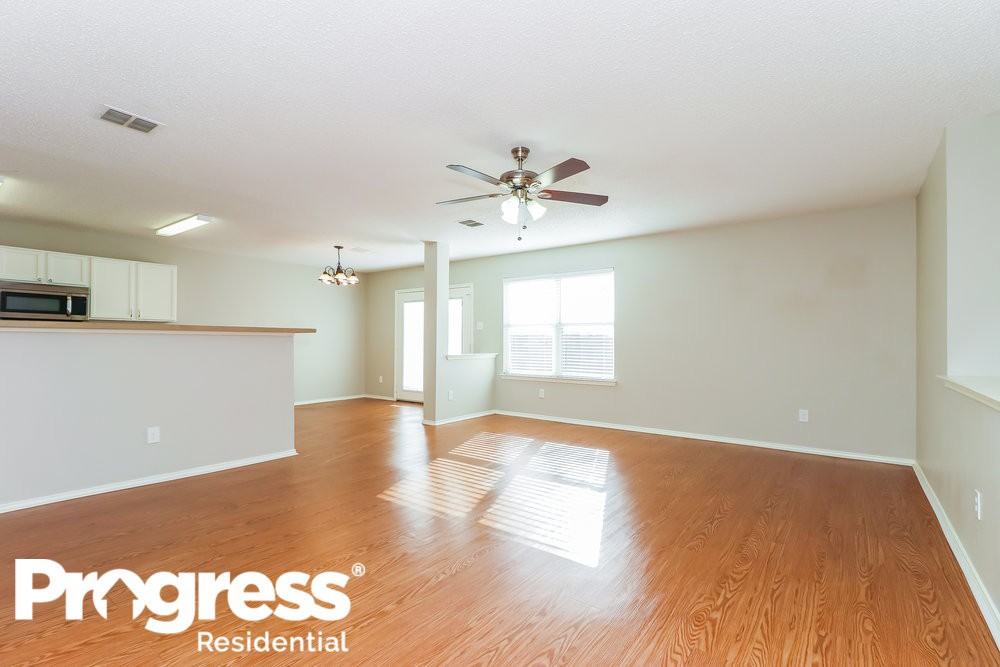 7208 Lake Hawkins Dr - Photo 2 of 15