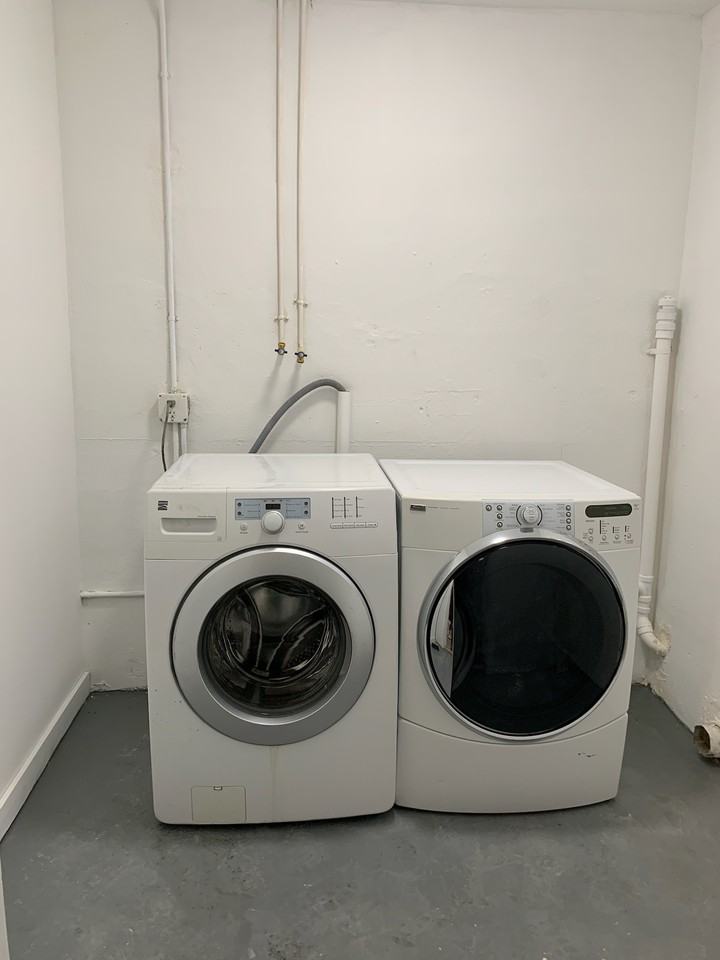 North Miami Beach House - Photo 2 of 6