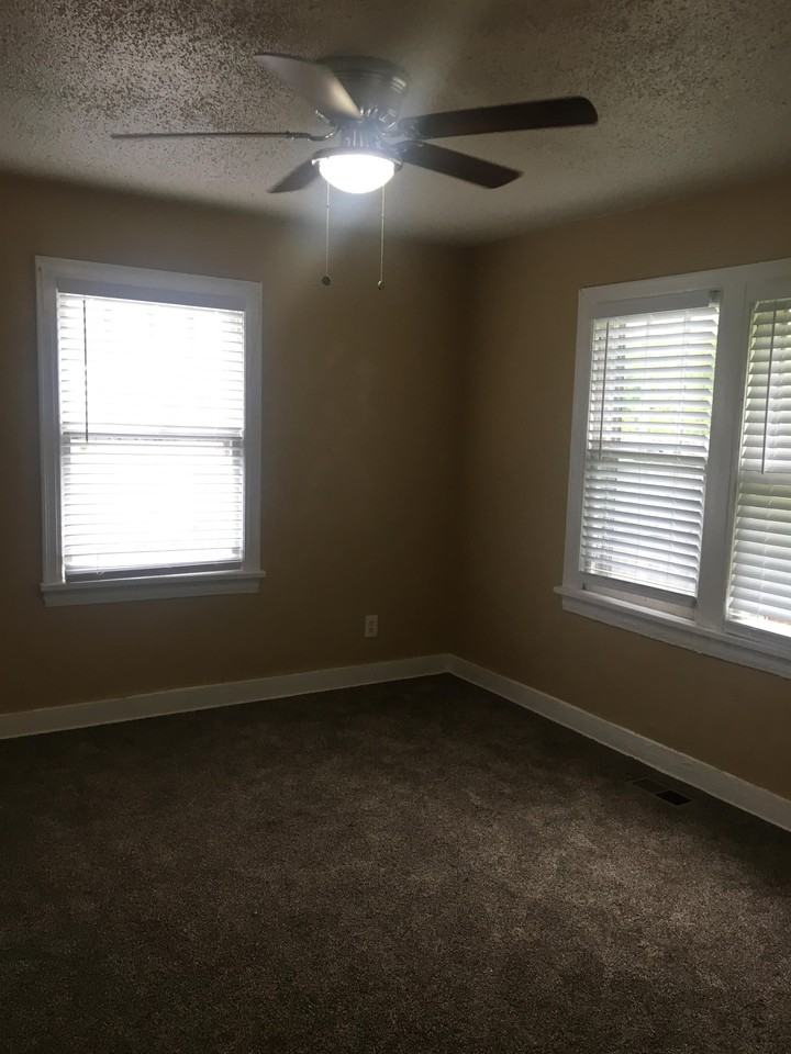 2100 Nw 33rd St #1 - Photo 3 of 7