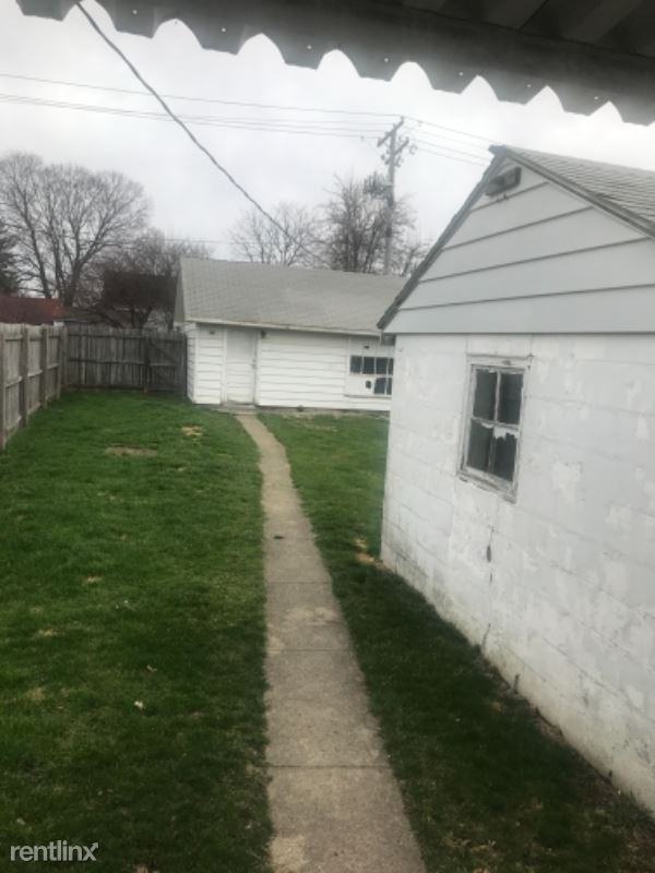 722 E Washington St - Photo 3 of 6