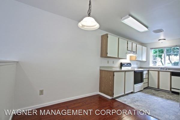 515 112TH ST SE - Photo 3 of 13