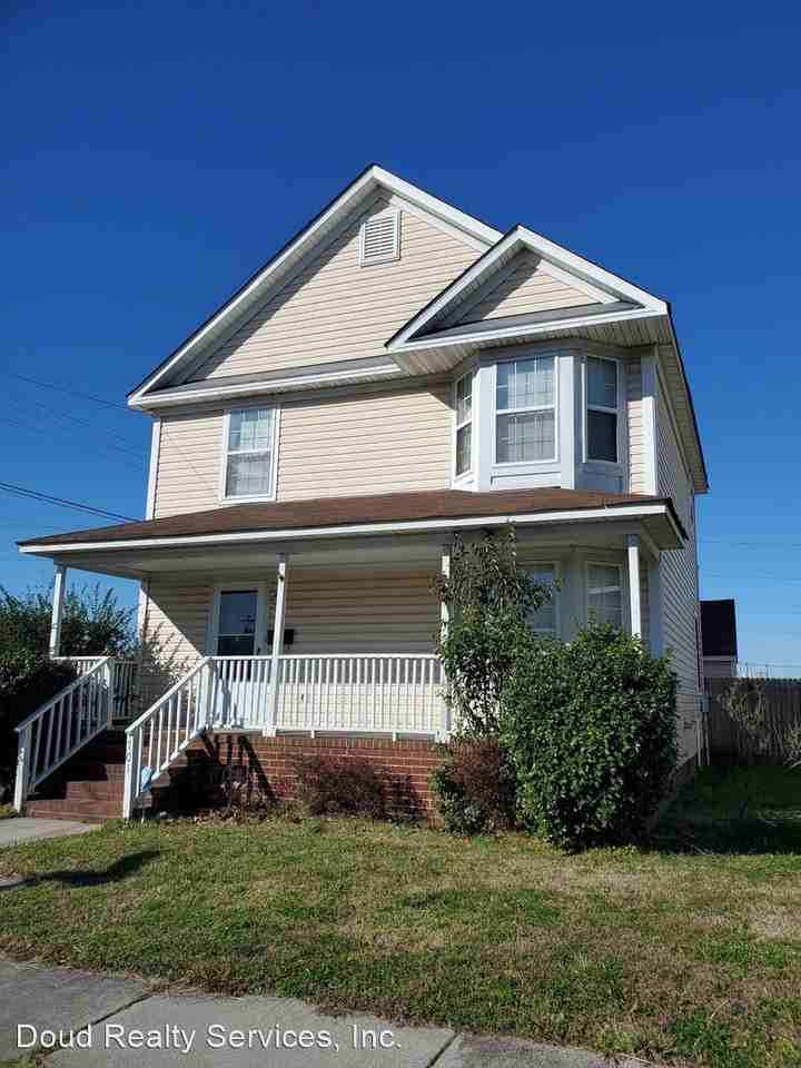 701 Maltby Ave - Photo 3 of 17