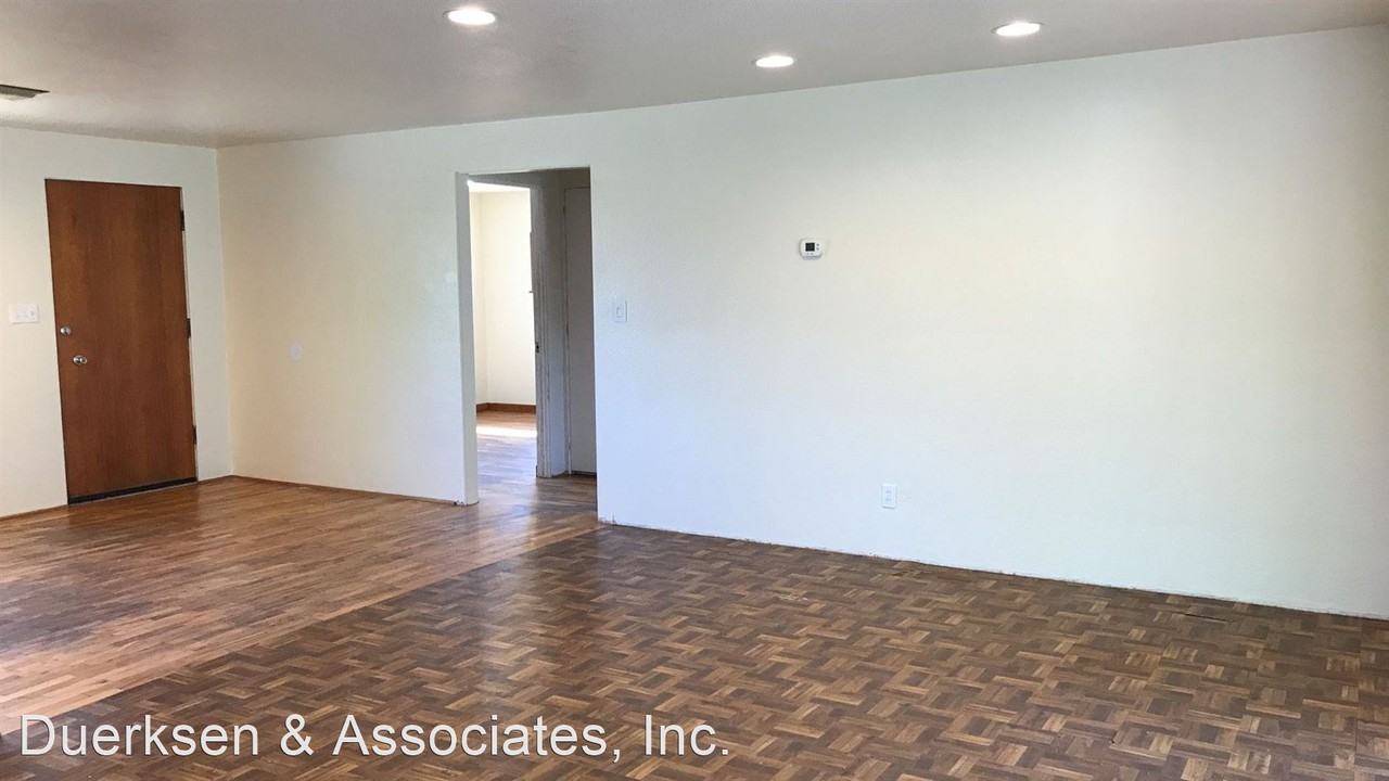 2840 Sw Morris Ave - Photo 2 of 9