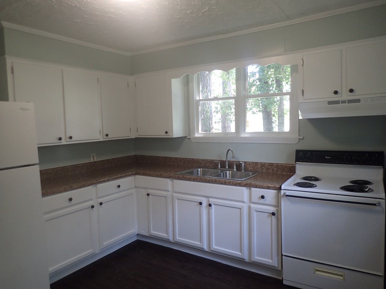 8 Pine Valley Rd - Photo 2 of 12