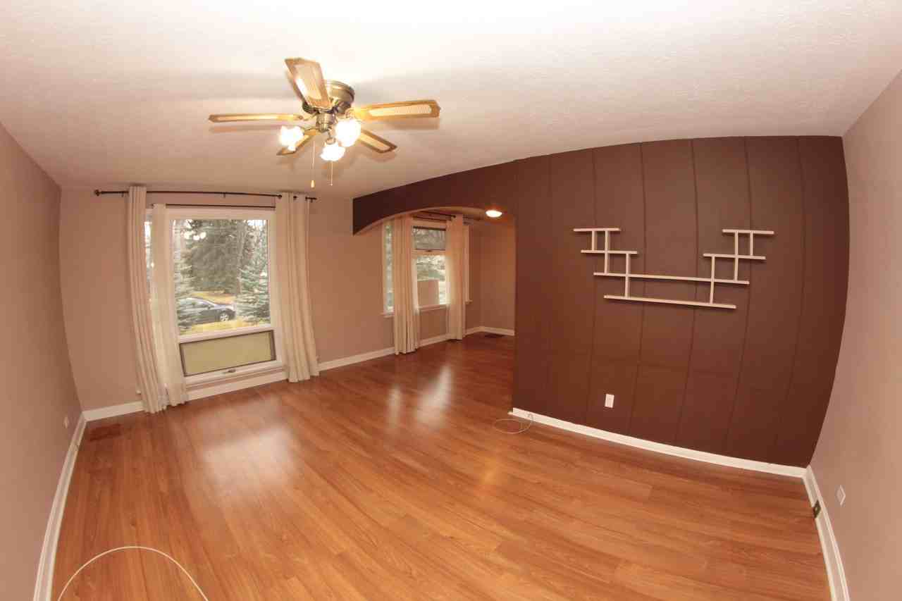 1132 - 14 Street South - Photo 2 of 8