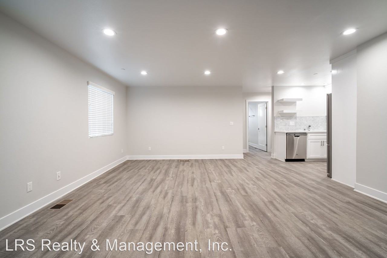 1560-1562 1/2 Ricardo St. - Photo 2 of 14