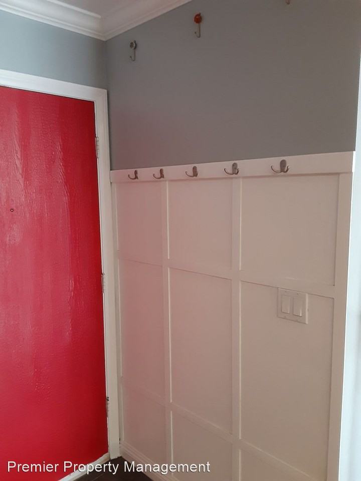 745 County Square Dr #24 - Photo 3 of 22