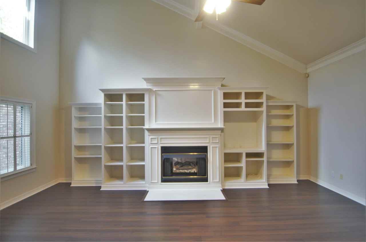 9621 Moss Farm Ln - Photo 3 of 7