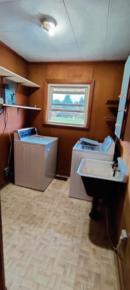 134 Cousins Dr E - Photo 2 of 12