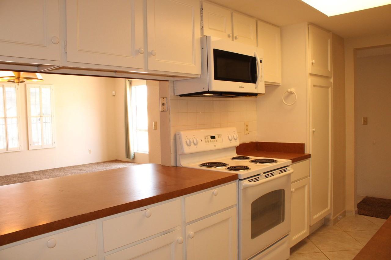 224 North Camino del Vate - Photo 3 of 11