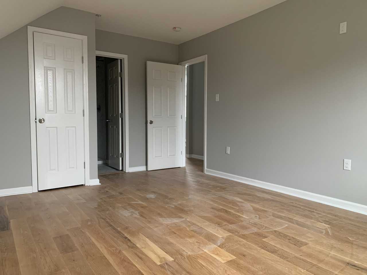 Burgundy Quad - Photo 5 of 31