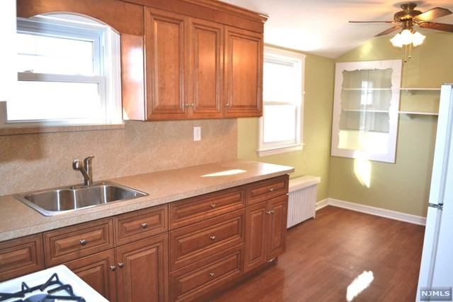 326 Madison Ave - Photo 2 of 9