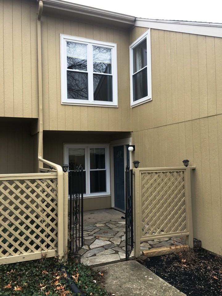 712 E 122nd St - Photo 3 of 25