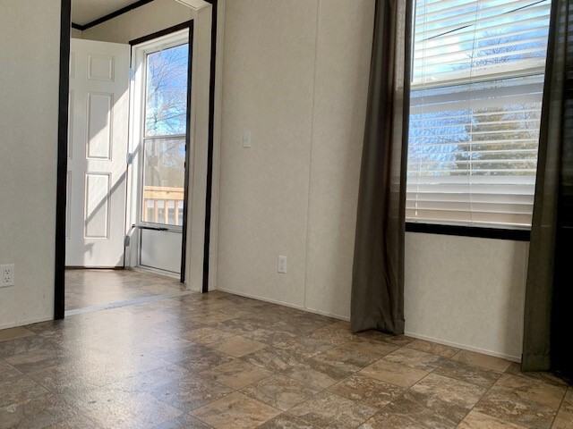 458 Warbler Ln - Photo 3 of 7