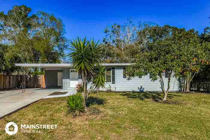 2248 Patou Dr - Photo 2 of 17