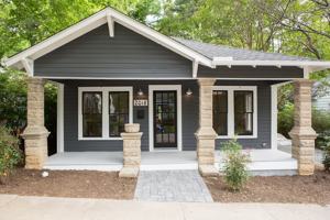 featured image of 2018 Englewood Ave #1