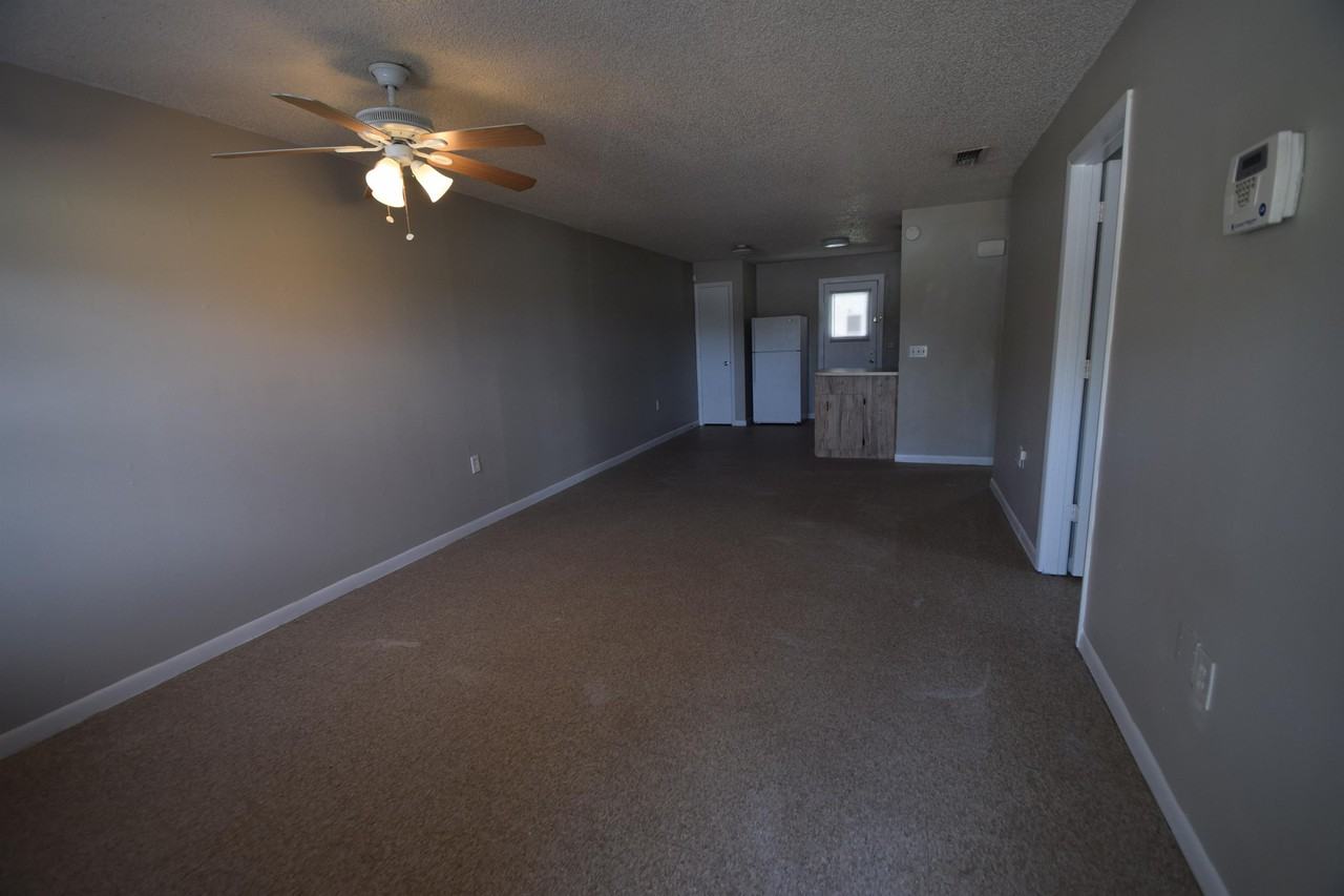 115 Leelon Rd #1 - Photo 3 of 11