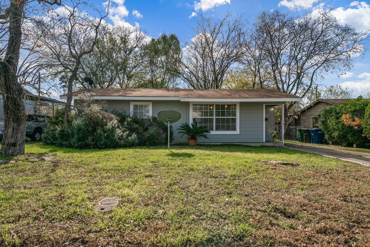 1222 West Thorain Boulevard #1 - Photo 4 of 27