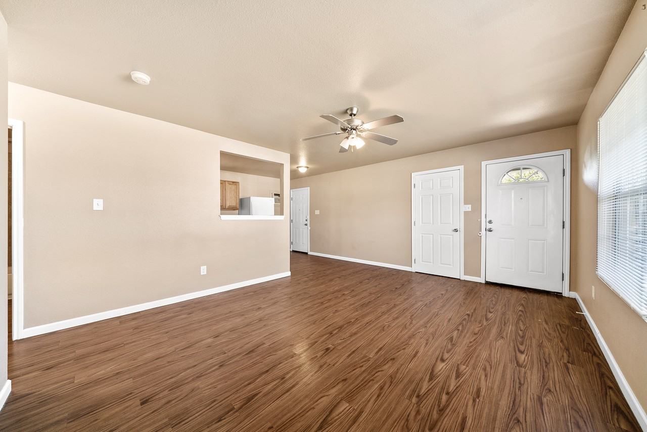 1222 West Thorain Boulevard #1 - Photo 7 of 27