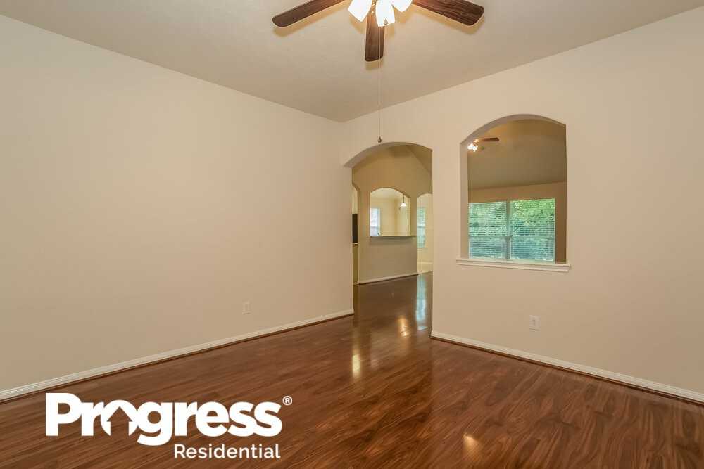 3214 Mystic Port Ln - Photo 3 of 17