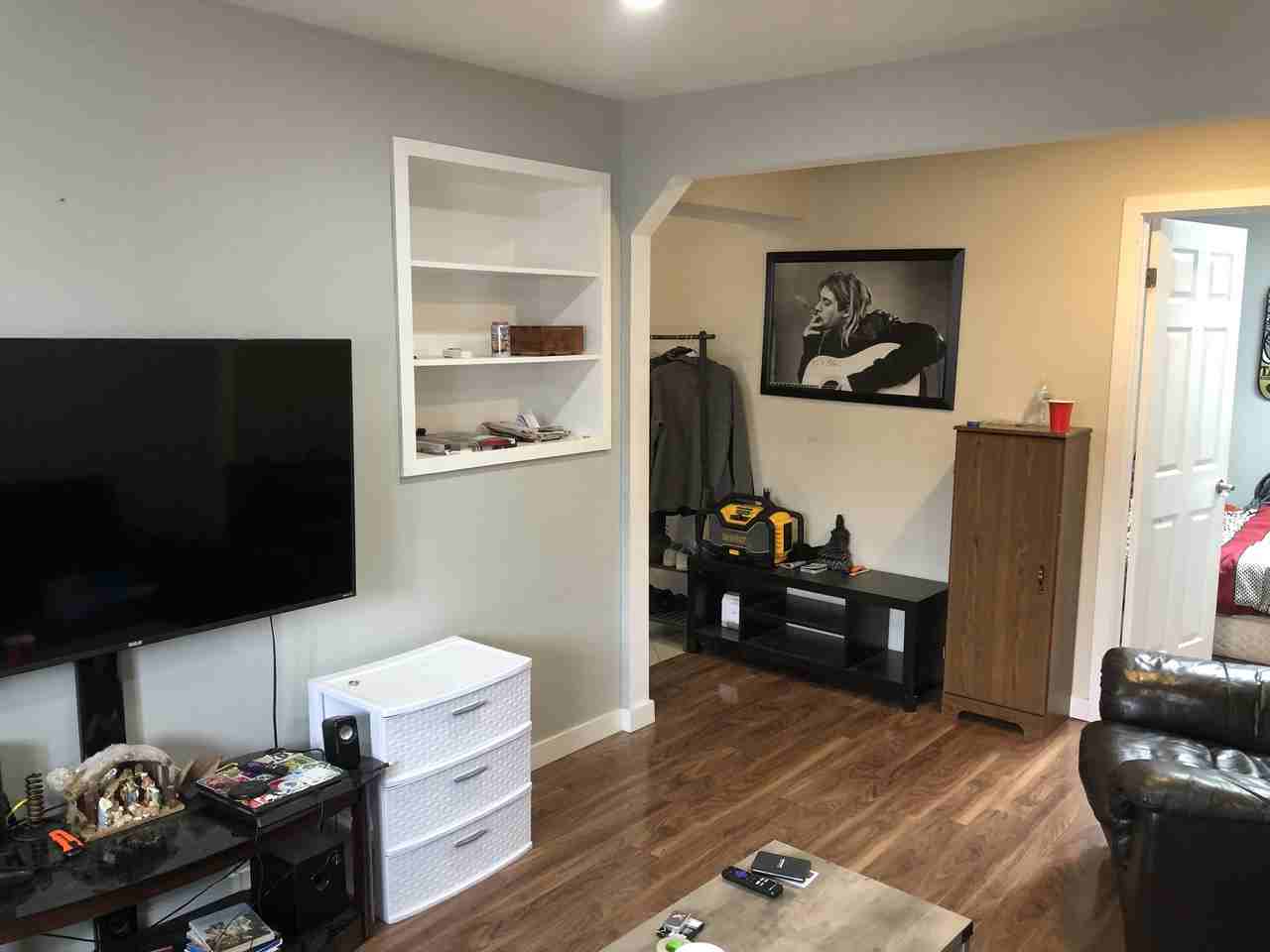 Eastmain - Photo 3 of 12