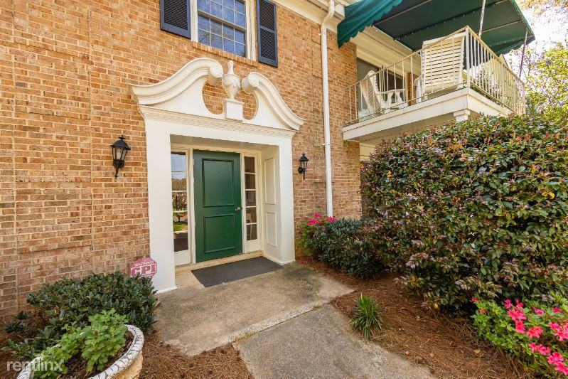 8325 Meadow Lakes Dr - Photo 3 of 37